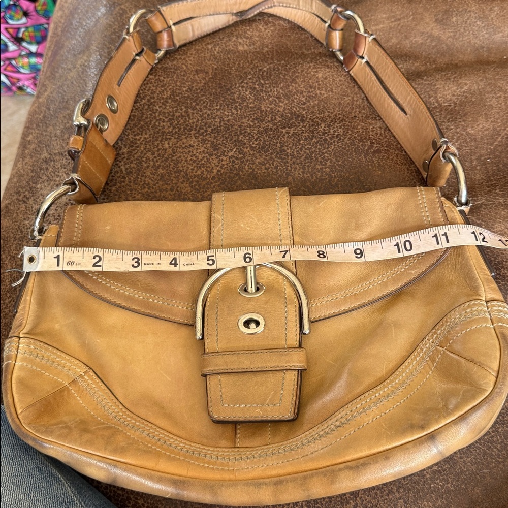 Coach 10578 Vintage British Tan Soho Leather w/Buckle Shoulder Bag - Picture 3 of 13